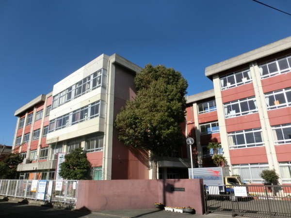 藤沢市長後3期　新築戸建3号棟　全3棟(高倉中学校)