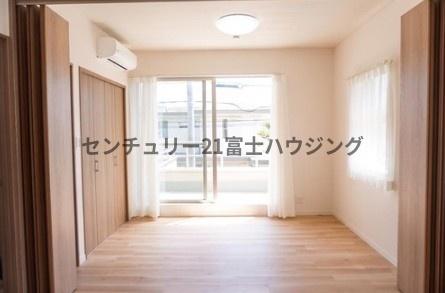 藤沢市鵠沼松が岡４丁目の中古一戸建て