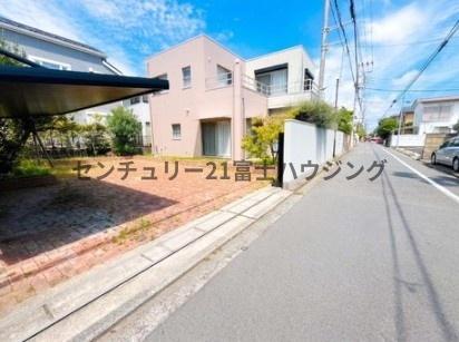 藤沢市鵠沼松が岡４丁目の中古一戸建て