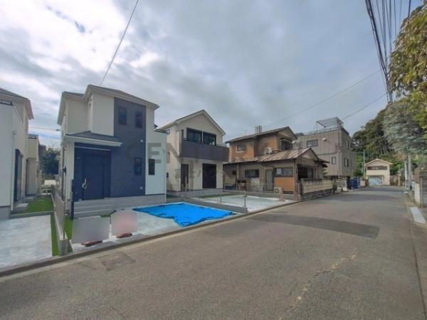 藤沢市大庭5221番　新築戸建B号棟　全3棟