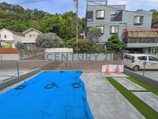 藤沢市大庭5221番　新築戸建B号棟　全3棟