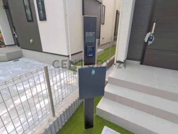 藤沢市大庭5221番　新築戸建B号棟　全3棟