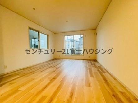 藤沢市片瀬４丁目の中古一戸建て