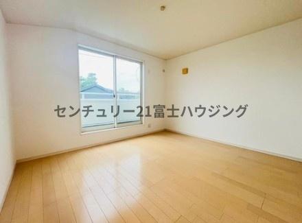 藤沢市片瀬４丁目の中古一戸建て