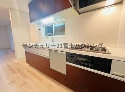 藤沢市片瀬４丁目の中古一戸建て