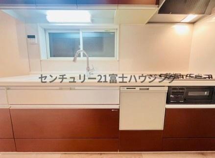 藤沢市片瀬４丁目の中古一戸建て