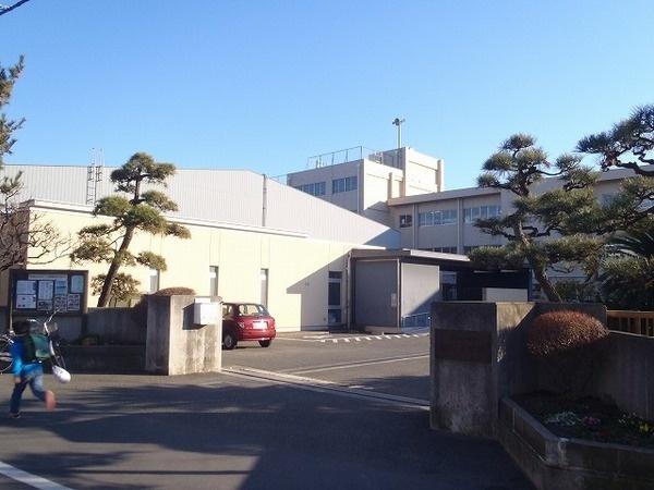 茅ヶ崎市東海岸南５丁目の土地(第一中学校)