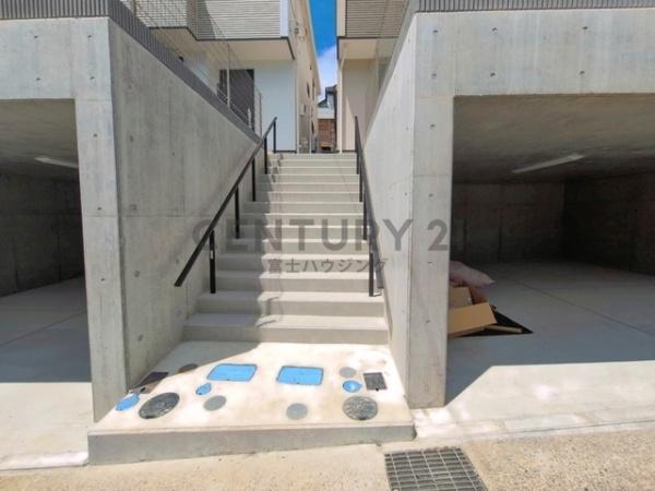藤沢市渡内4丁目2期　新築戸建NO.2　全2棟