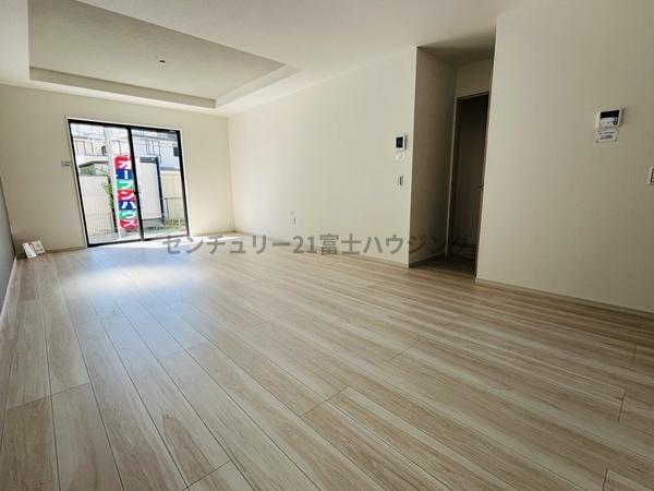 茅ヶ崎市松が丘3期　新築戸建1号棟　全2棟