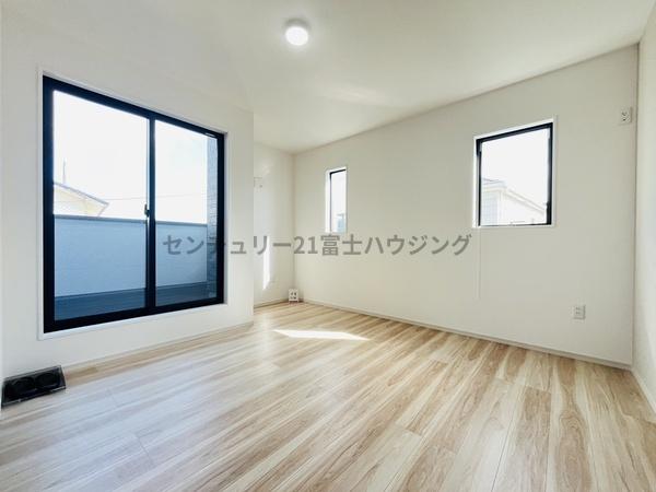茅ヶ崎市松が丘3期　新築戸建2号棟　全2棟