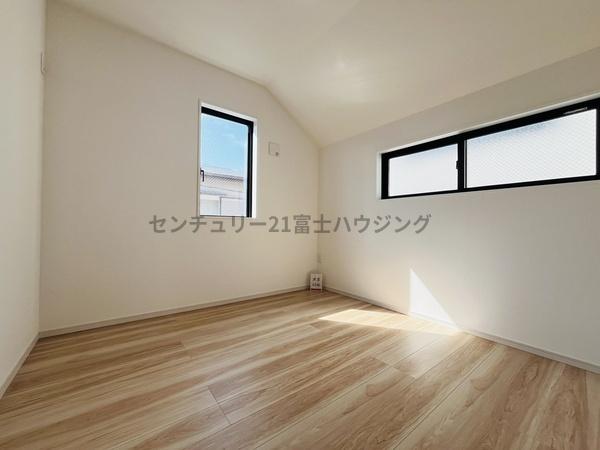 茅ヶ崎市松が丘3期　新築戸建2号棟　全2棟