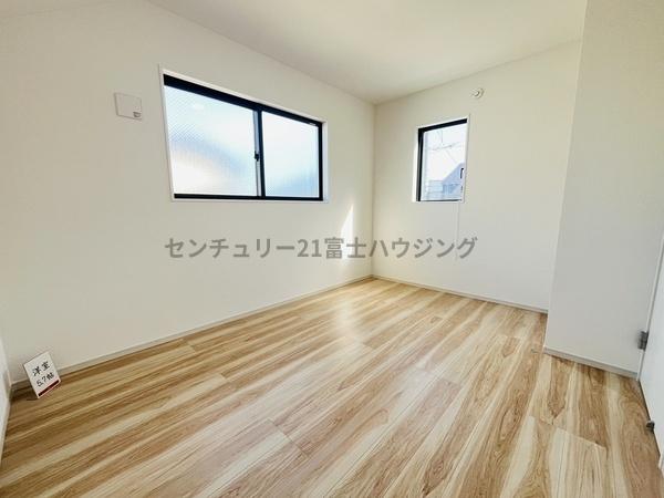 茅ヶ崎市松が丘3期　新築戸建2号棟　全2棟