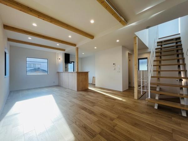 茅ヶ崎市小和田３丁目の新築一戸建