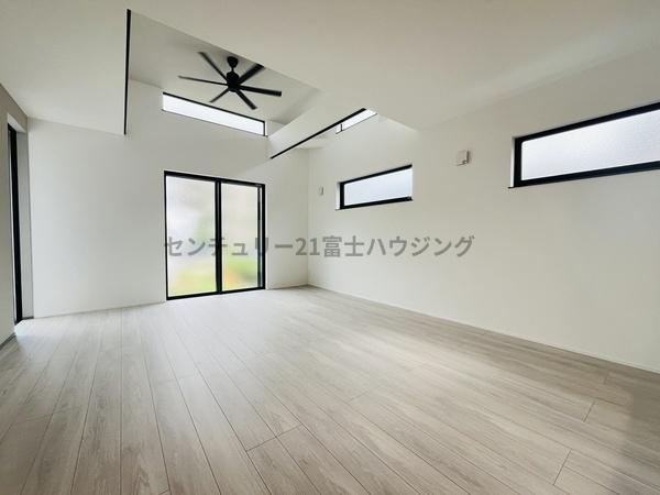 茅ヶ崎市西久保の新築一戸建