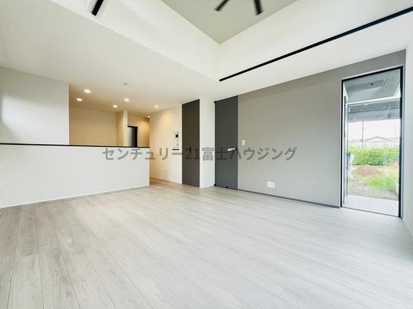 茅ヶ崎市西久保の新築一戸建