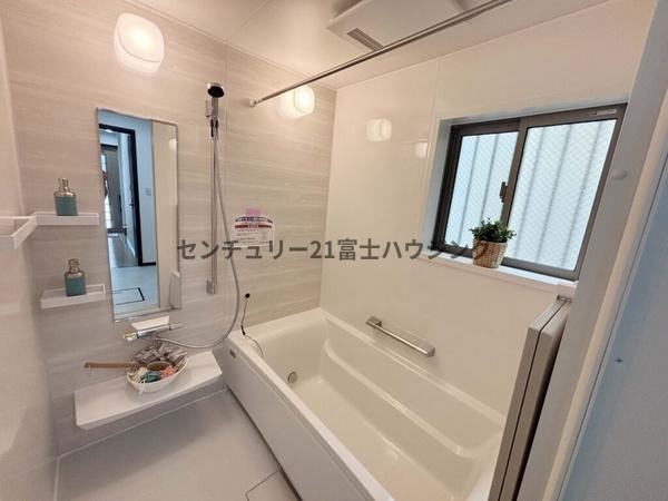茅ヶ崎市小桜町の中古一戸建て
