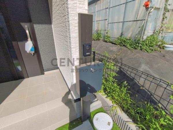 藤沢市葛原2331番　新築戸建B号棟　全2棟