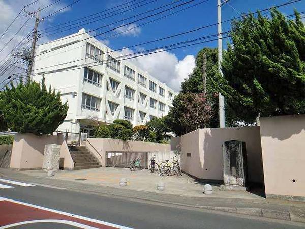 藤沢市葛原2331番　新築戸建B号棟　全2棟(御所見小学校)