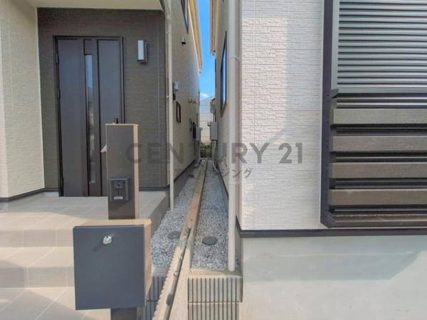 藤沢市葛原2331番　新築戸建B号棟　全2棟