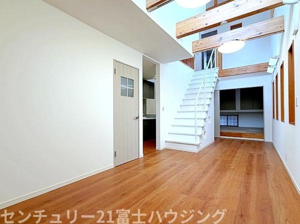藤沢市片瀬２丁目の中古一戸建て