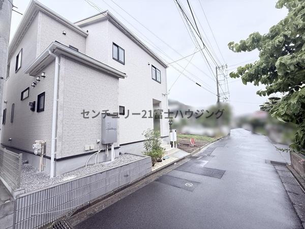 茅ヶ崎市香川４丁目の新築一戸建