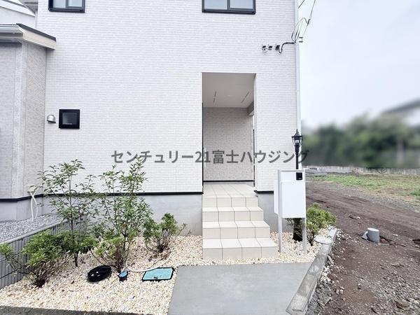 茅ヶ崎市香川４丁目の新築一戸建
