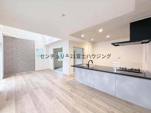 茅ヶ崎市香川４丁目の新築一戸建