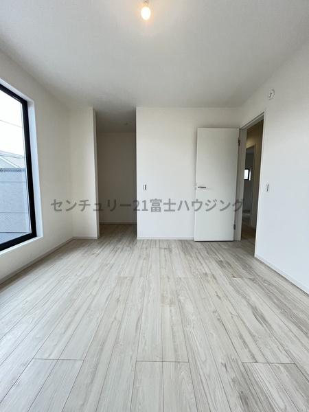茅ヶ崎市高田3期　新築戸建4号棟　全4棟