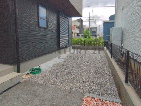 茅ヶ崎市菱沼1丁目2期　新築戸建2号棟　全2棟