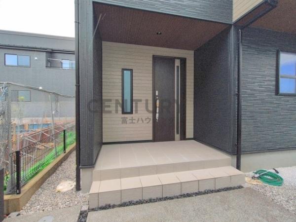 茅ヶ崎市菱沼1丁目2期　新築戸建2号棟　全2棟