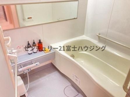 プラハ鎌倉材木座