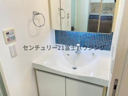 プラハ鎌倉材木座