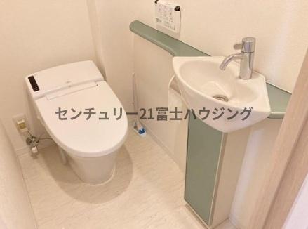 プラハ鎌倉材木座
