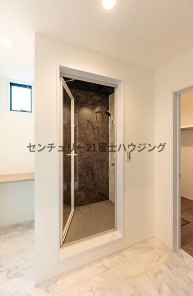 藤沢市鵠沼海岸3丁目　新築戸建　全1棟