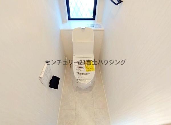 藤沢市本藤沢３丁目の中古一戸建て