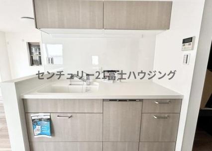 藤沢市白旗４丁目の中古一戸建て