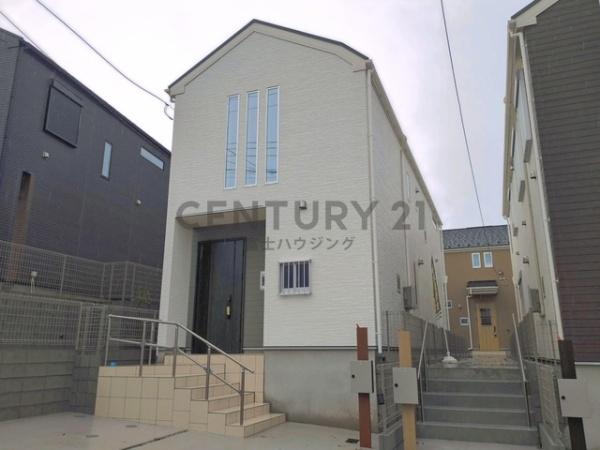 藤沢市藤沢5丁目　新築戸建2号棟　全3棟