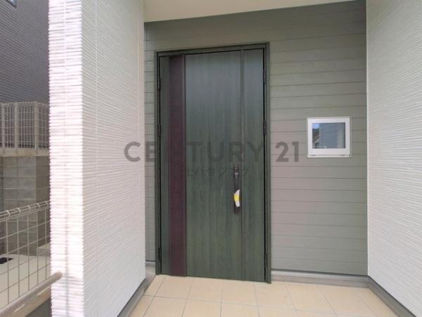 藤沢市藤沢5丁目　新築戸建2号棟　全3棟