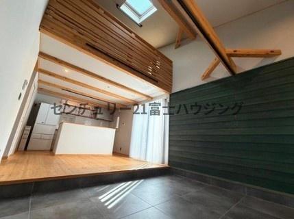 茅ヶ崎市西久保の中古一戸建て