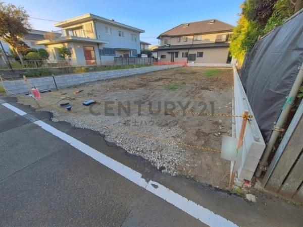 藤沢市片瀬海岸312　条件無売地1区画　全2区画