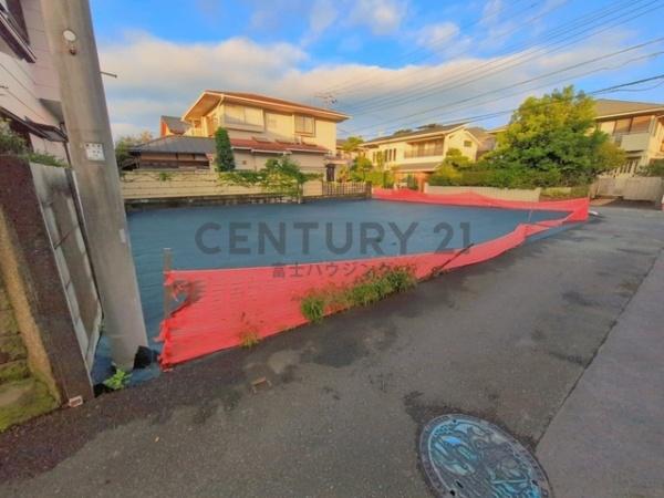 藤沢市鵠沼松が岡４丁目の土地