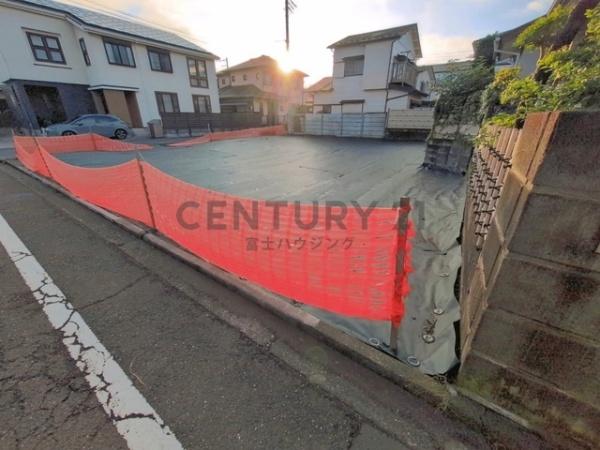 藤沢市鵠沼松が岡４丁目の土地