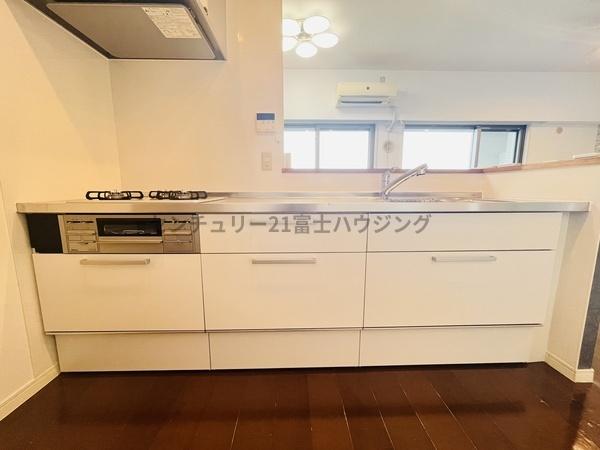 ビッグヴァングランヴァーグ茅ヶ崎