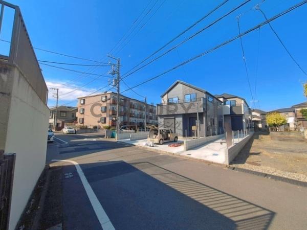 藤沢市善行坂2期　新築戸建2号棟　全3棟