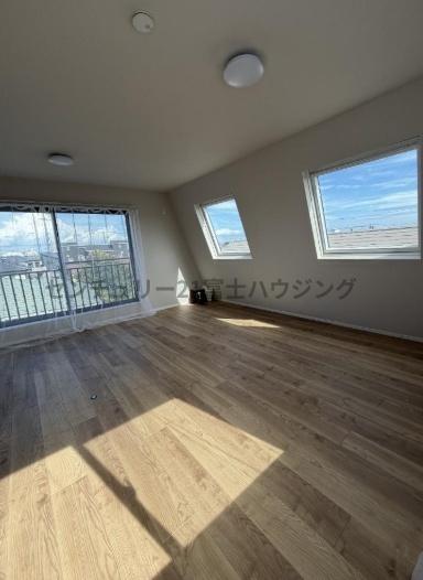 茅ヶ崎市小桜町の中古一戸建て