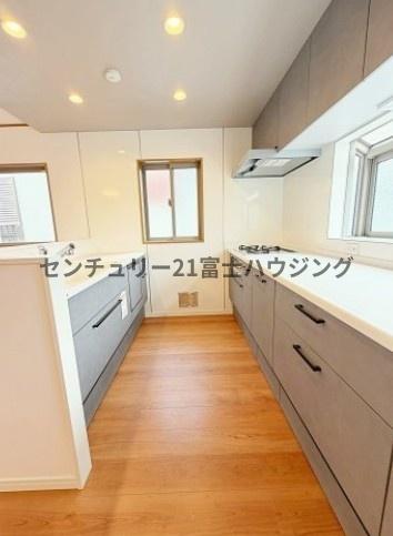 藤沢市西富の中古一戸建て