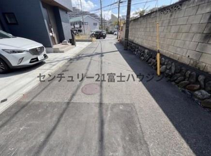 藤沢市羽鳥3丁目　新築戸建2号棟　全3棟