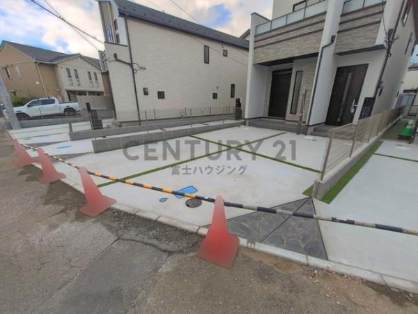 藤沢市辻堂元町2丁目2436番　新築戸建B号棟　全4棟