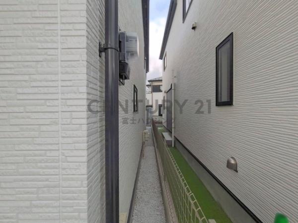 藤沢市辻堂元町2丁目2436番　新築戸建B号棟　全4棟