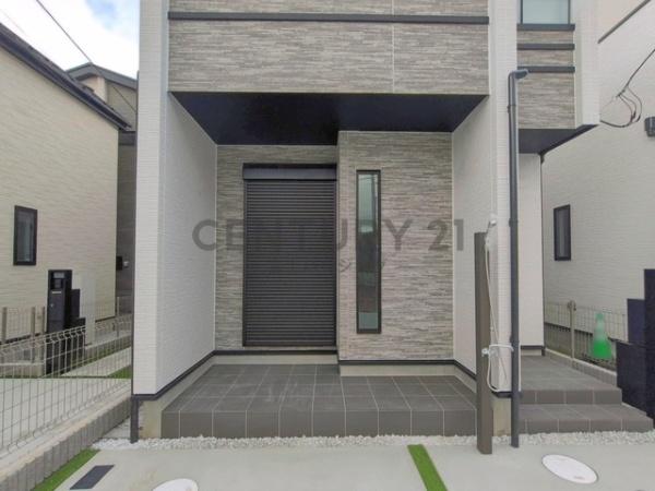 藤沢市辻堂元町2丁目2436番　新築戸建B号棟　全4棟